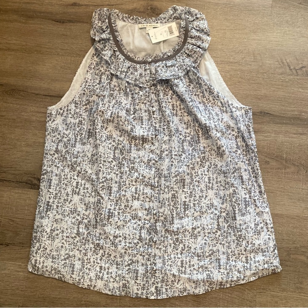 Banana Republic Tank Blouse Gray & White XL